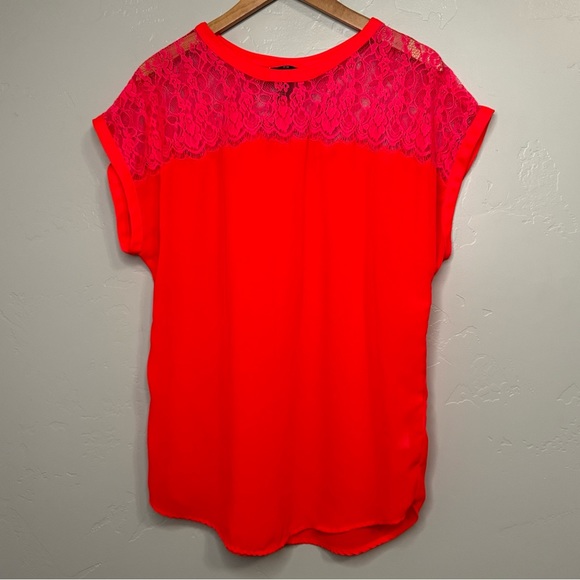 H&M Blouse Neon Lace Cap Sleeve Curved Hem Shift Straight Fit SZ 8/MED PINK NEW! - Picture 5 of 16